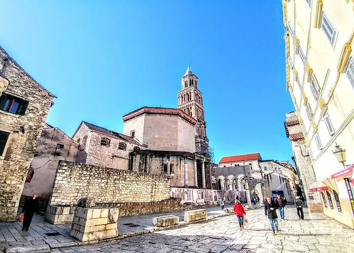 Deluxe Sea View Split