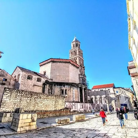 Deluxe Sea View Split