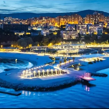 Deluxe Sea View Split